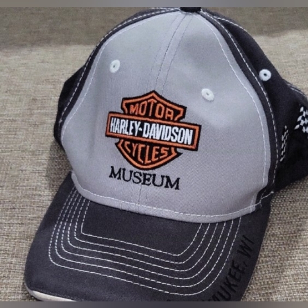 Harley-Davidson Gray and Black Museum Cap